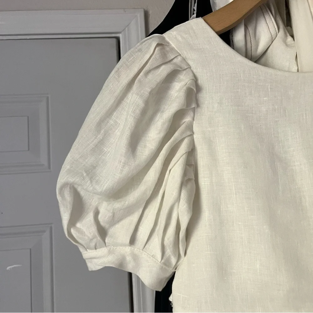 HAPPY BUTTON white linen short‎ puff sleeve babydoll full skirt tie back mini